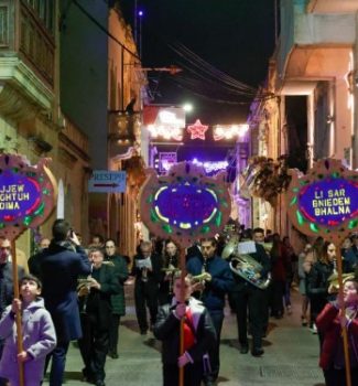 Qala with Christmas Carols